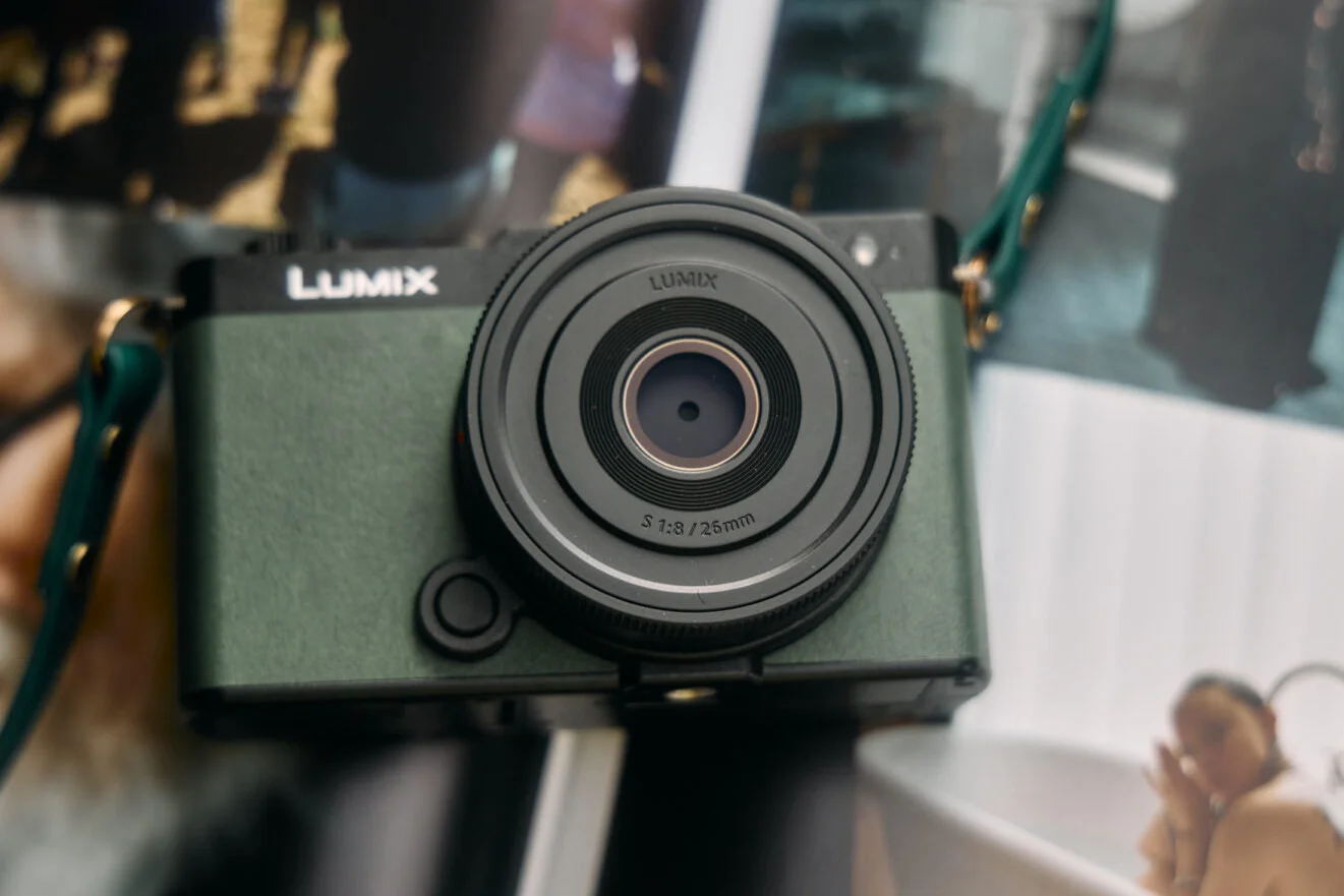 PANASONIC 26MM F8 Review: SHARPNESS Could Be a BOURGEOIS CONCEPT